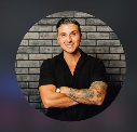 Esteban, Founder de Hesel Media